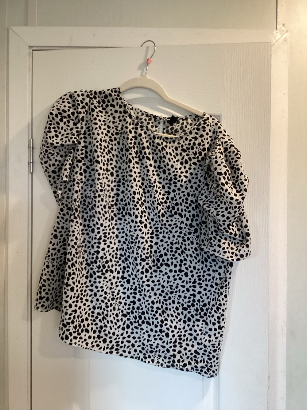 SHEIN Black & White Spotted Puff Sleeve  0XL EUC